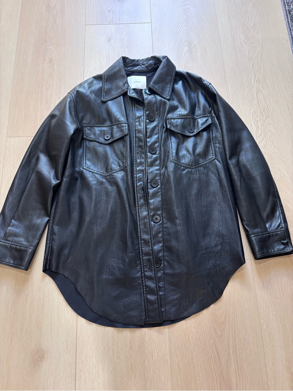 ARITZIA Women's Black Faux Leather Shirt‎ Jacket - Lightweight Button Front